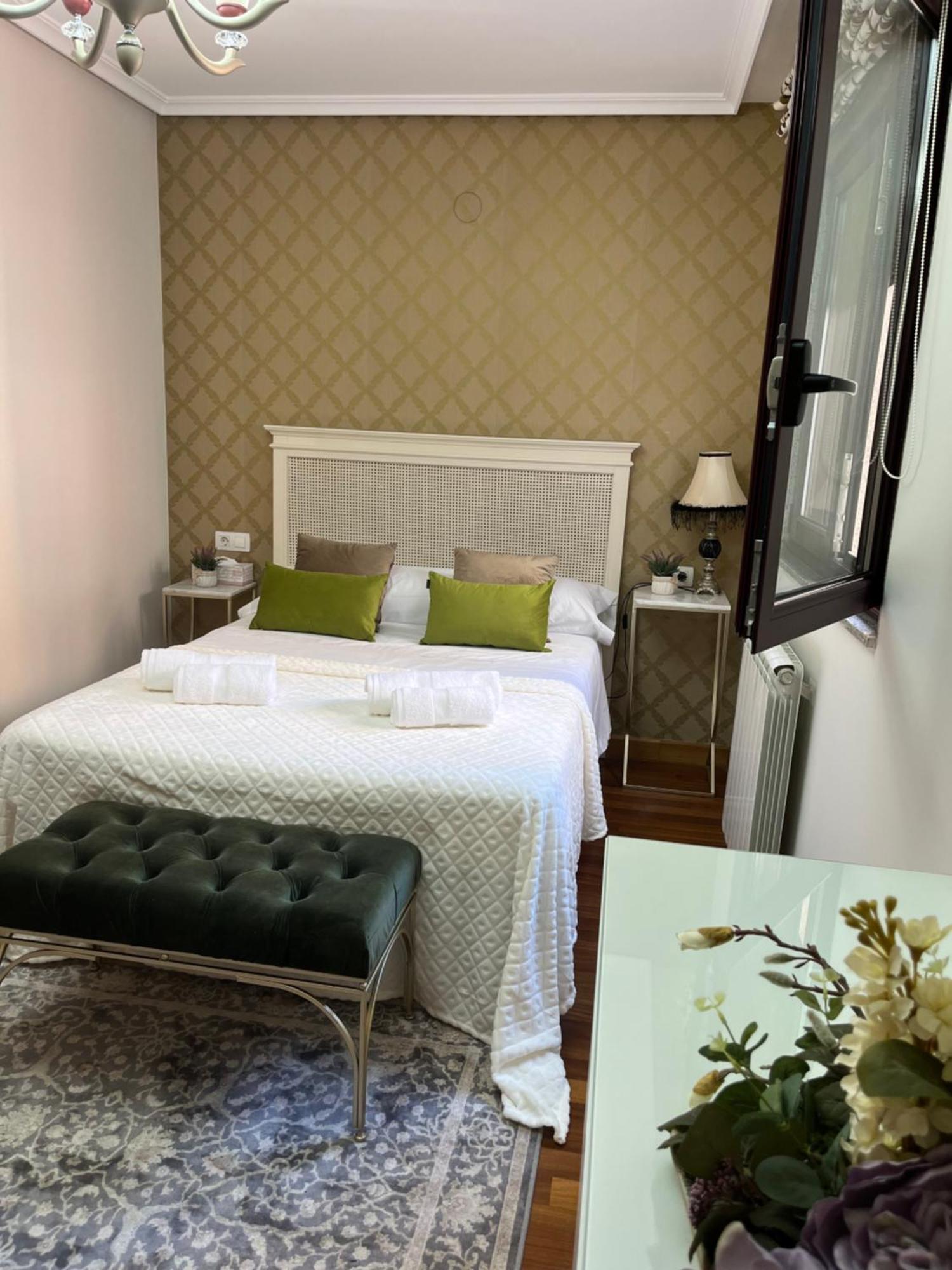 Avanza 4 Plaza Galicia Sarria Ngoại thất bức ảnh